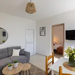 Semesterbostad Salty Cottage, 20m From Kini Ano Syros