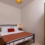 Semesterbostad Salty Cottage, 20m From Kini Ano Syros