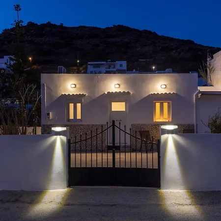 Salty Cottage, 20m From Kini *
