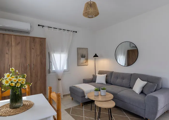 Σπίτι διακοπών Salty Cottage, 20m From Kini *